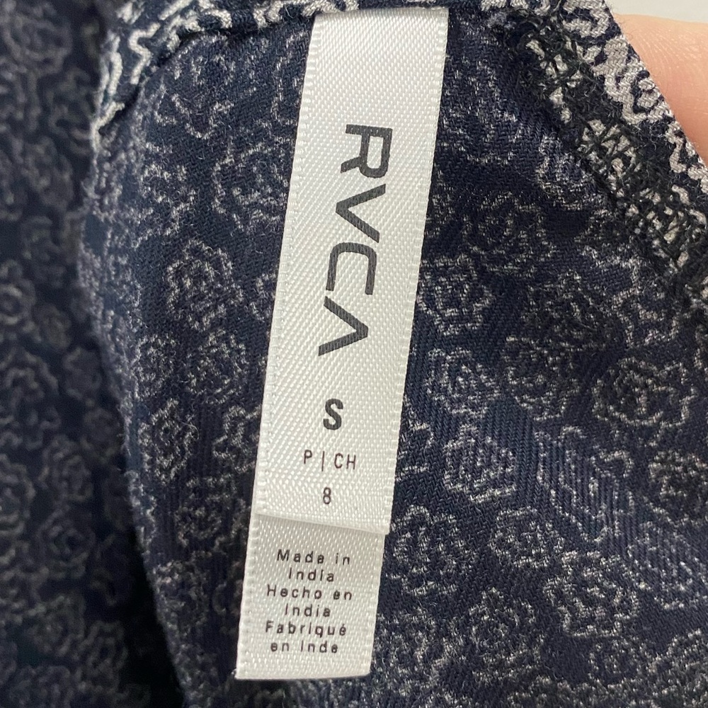 RVCA Tank Top - Picture 2 of 4